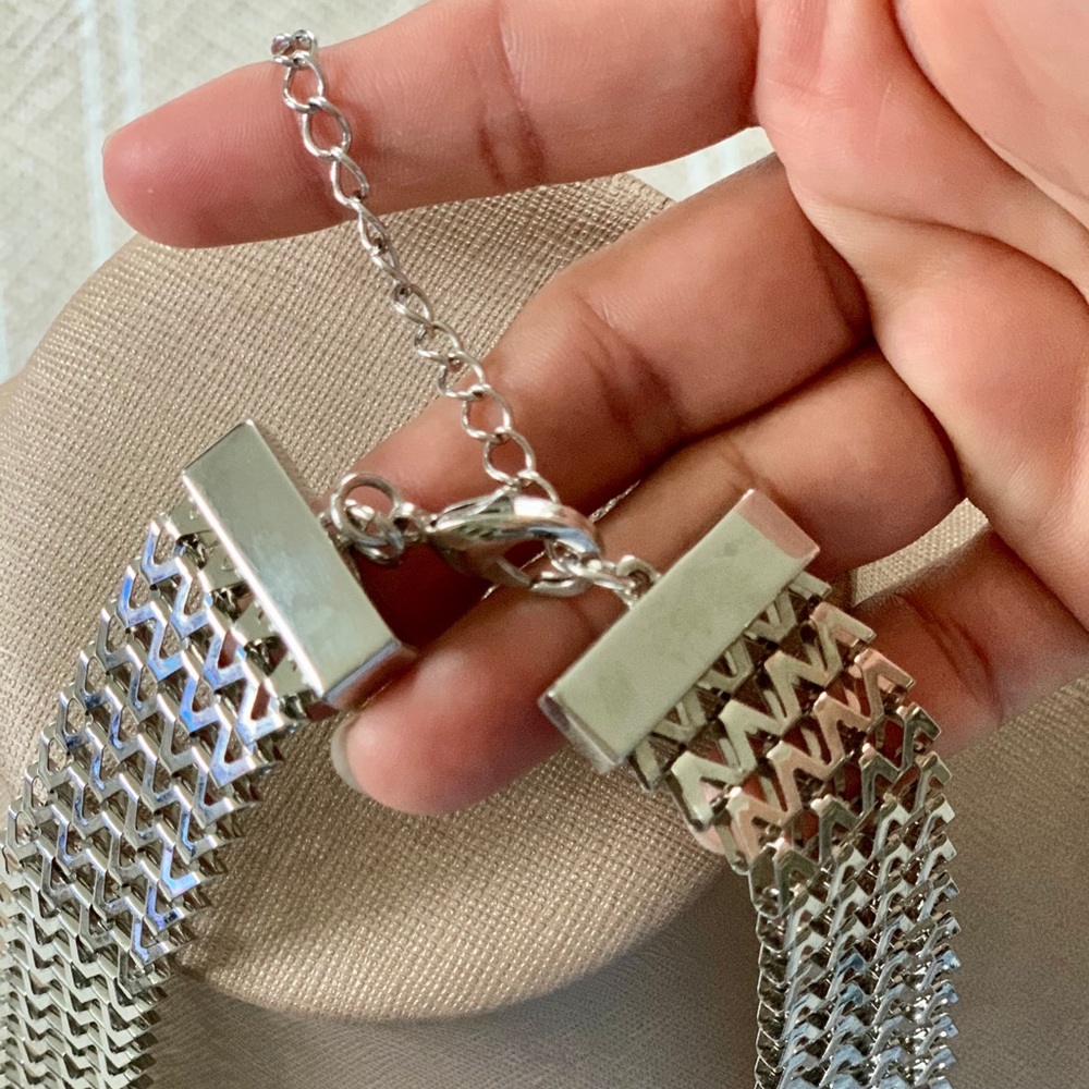 Necklace - Picture 7 of 9
